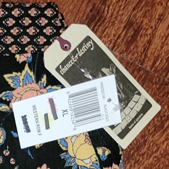 BUNDLE&SAVE! Chance&Destiny Black Gold Skirt - Picture 4 of 4